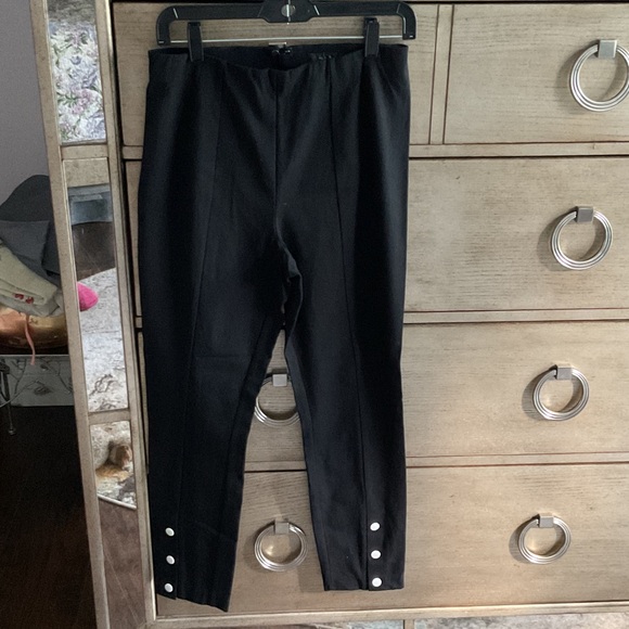 Rag & Bone Black Skinny Pants with Button Detail; size 8 - Picture 2 of 6